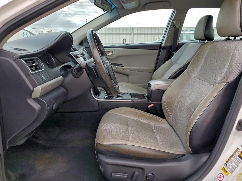 96154455 :رقم المزاد ، 4T1BF1FK0HU407595 vin ، 2017 Toyota Camry مزاد بيع