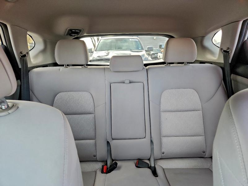 Продажа на аукционе авто 2017 Hyundai Tucson, vin: KM8J33A4XHU294697, номер лота: 96103505