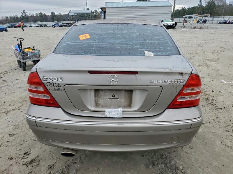 Продажа на аукционе авто 2004 Mercedes-benz C, vin: WDBRF40J04A589801, номер лота: 95148855