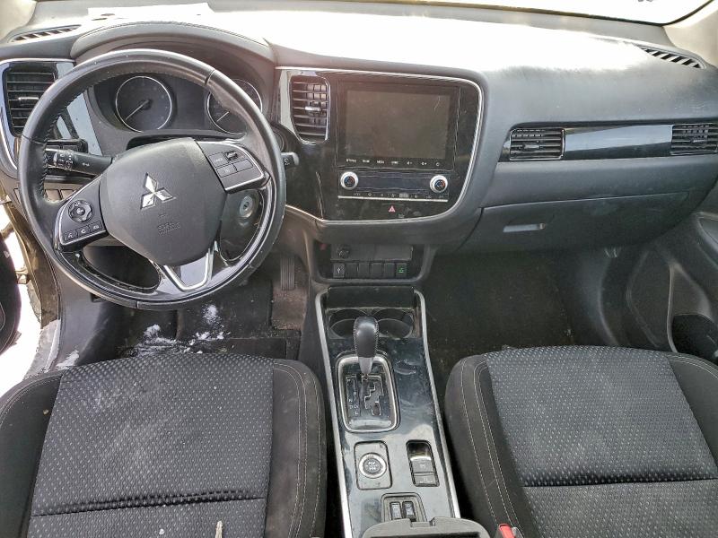 95447055 :رقم المزاد ، JA4AZ2A34LZ611609 vin ، 2020 Mitsubishi Outlander مزاد بيع