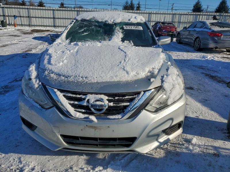 Продажа на аукционе авто 2018 Nissan Altima, vin: 1N4AL3AP5JC470510, номер лота: 97221585