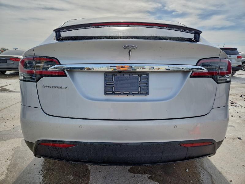 2018 Tesla Model X მანქანა იყიდება აუქციონზე, vin: 5YJXCDE21JF101252, აუქციონის ნომერი: 97760545