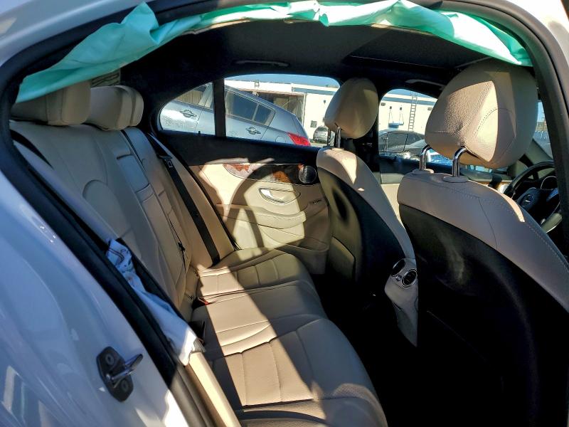 Продаж на аукціоні авто 2018 Mercedes-benz C, vin: 55SWF4JBXJU268555, номер лоту: 95526275