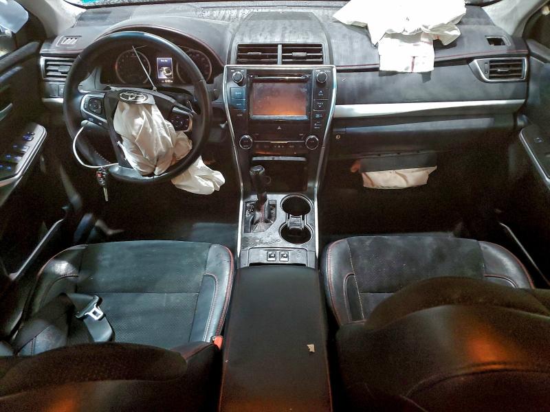97236825 :رقم المزاد ، 4T1BF1FK8FU952618 vin ، 2015 Toyota Camry مزاد بيع