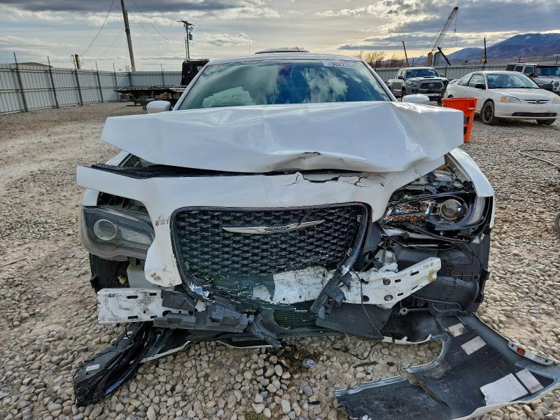 98223345 :رقم المزاد ، 2C3CCABT2GH212698 vin ، 2016 Chrysler 300 مزاد بيع