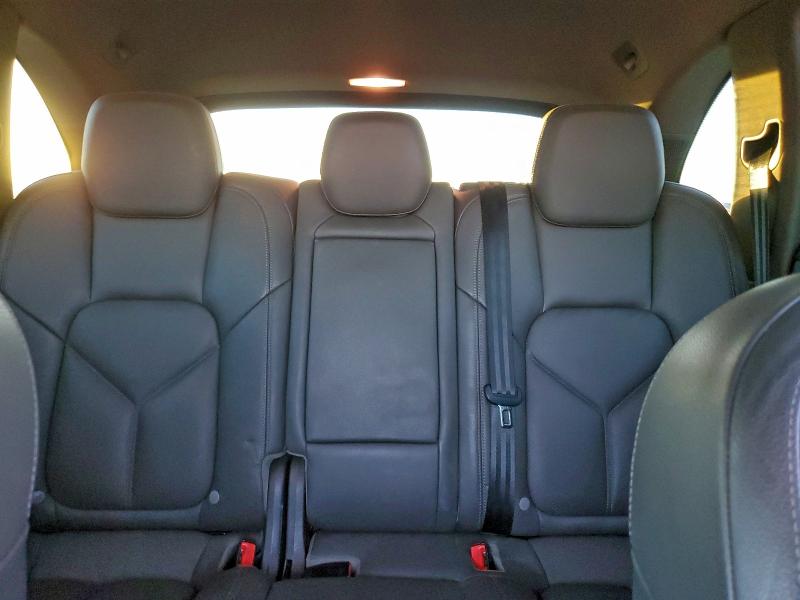 96153255 :رقم المزاد ، WP1AE2A24GLA64521 vin ، 2016 Porsche Cayenne Se مزاد بيع