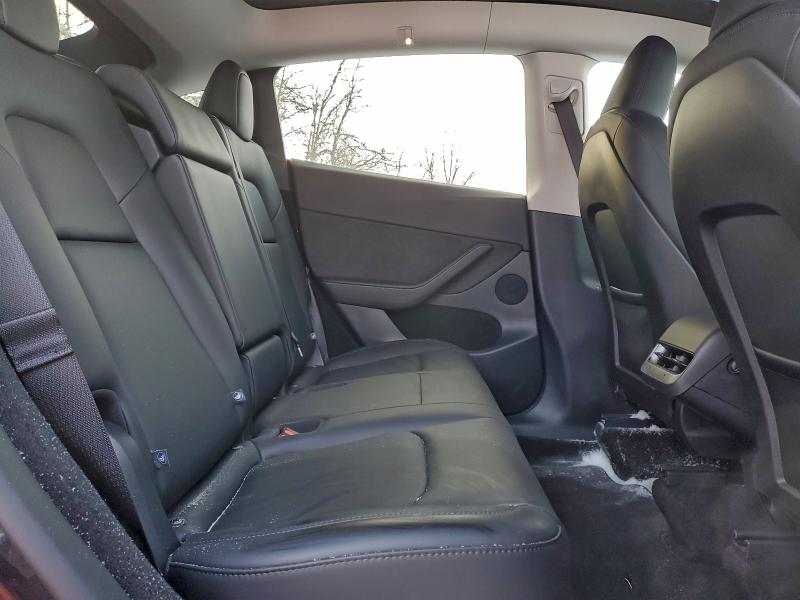 2025 Tesla Model Y მანქანა იყიდება აუქციონზე, vin: 7SAYGDEE7SF275673, აუქციონის ნომერი: 95616915