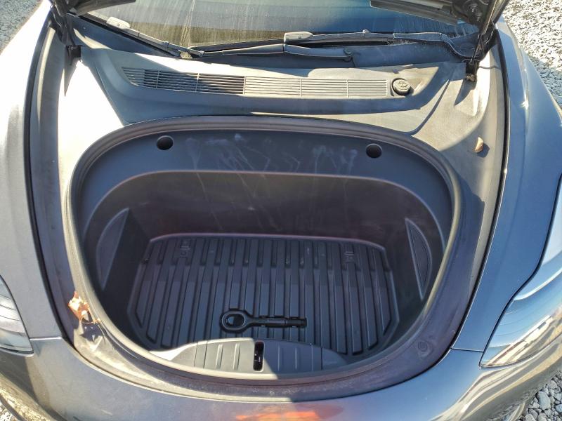 Продажа на аукционе авто 2022 Tesla Model 3, vin: 5YJ3E1EC7NF363833, номер лота: 95941895