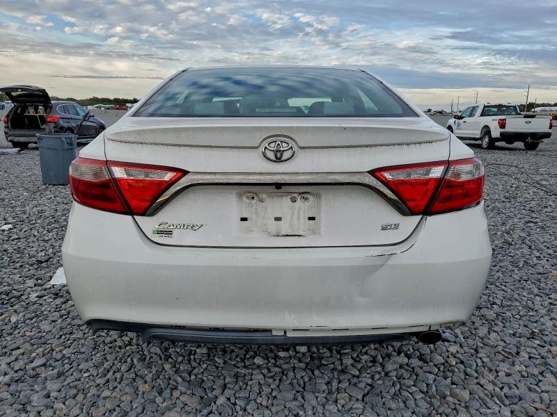 96154455 :رقم المزاد ، 4T1BF1FK0HU407595 vin ، 2017 Toyota Camry مزاد بيع