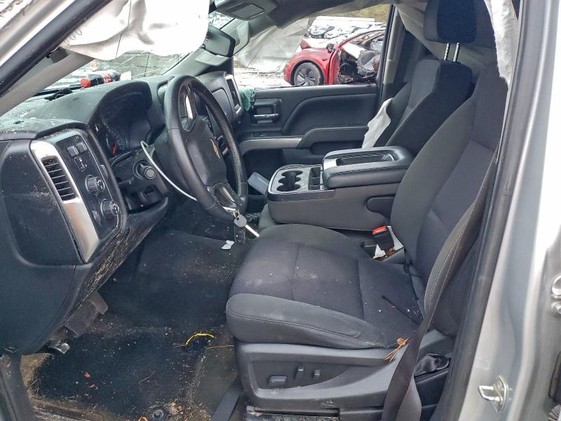 Продаж на аукціоні авто 2018 Chevrolet Silverado, vin: 3GCUKREC4JG318879, номер лоту: 95234145