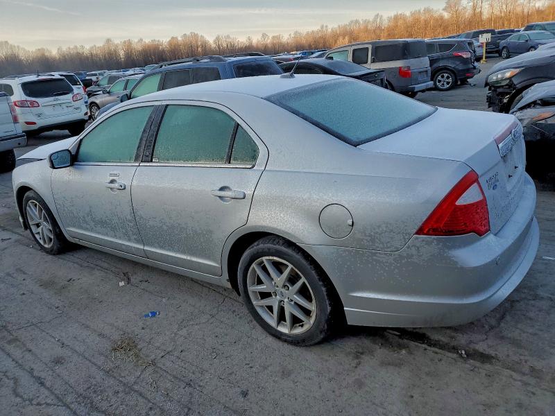 95841305 :رقم المزاد ، 3FAHP0JA8BR117002 vin ، 2011 Ford Fusion مزاد بيع