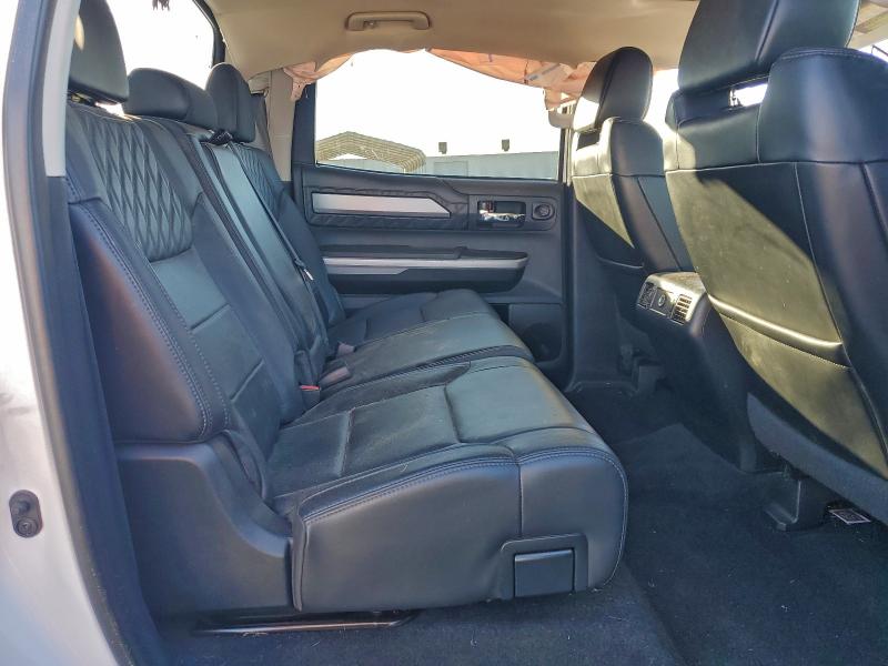 Aukcja sprzedaży 2018 Toyota Tundra Cre, vin: 5TFAY5F19JX711621, numer aukcji: 95580045