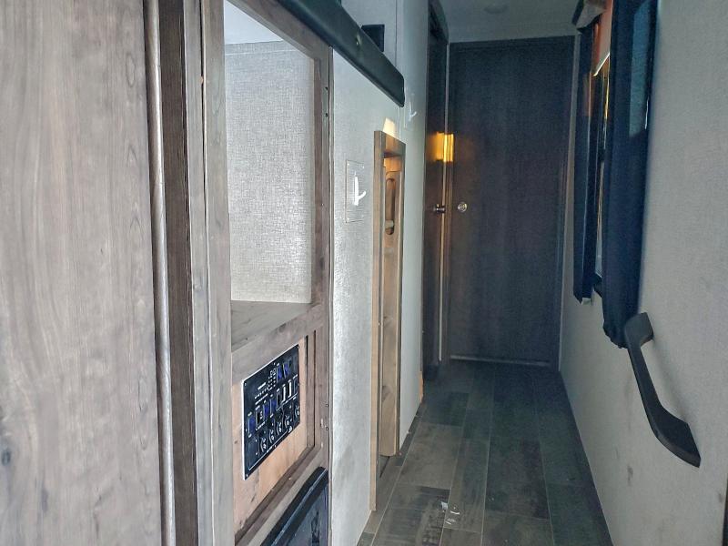 Продажа на аукционе авто 2018 Mont Ana High C, vin: 4YDF38526JA742406, номер лота: 95398245