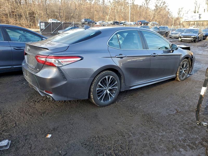 97048225 :رقم المزاد ، 4T1G11AK9LU919943 vin ، 2020 Toyota Camry مزاد بيع