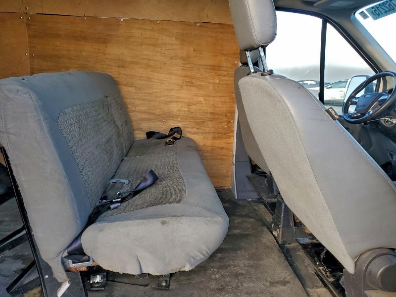 46403776 :رقم المزاد ، 1FTYE1CM0JKA79393 vin ، 2018 Ford Transit مزاد بيع