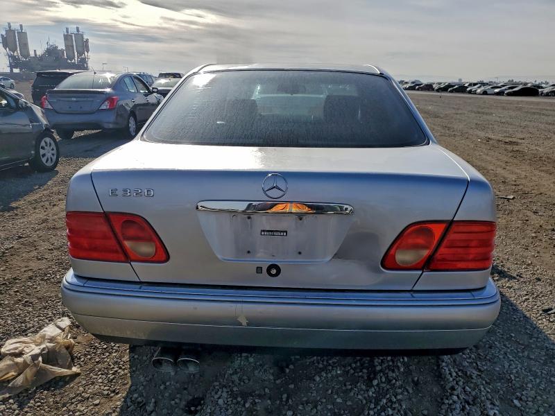 1997 Mercedes-benz E მანქანა იყიდება აუქციონზე, vin: WDBJF55F2VA437656, აუქციონის ნომერი: 97982915
