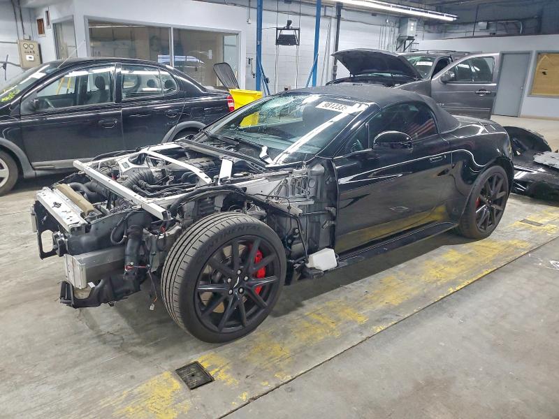 2015 Aston Martin V8 Vantage მანქანა იყიდება აუქციონზე, vin: SCFEKBBL9FGD19582, აუქციონის ნომერი: 98123355