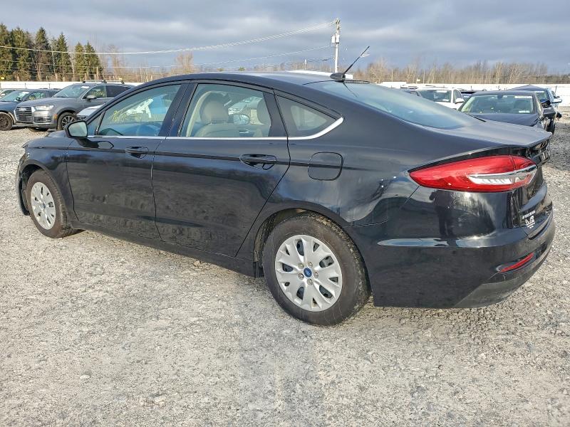 96180305 :رقم المزاد ، 3FA6P0G70KR217808 vin ، 2019 Ford Fusion مزاد بيع