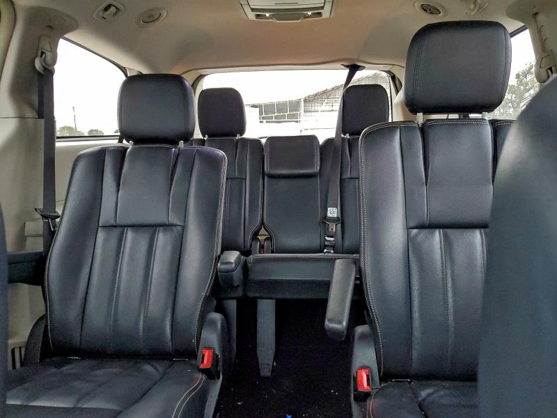 95243295 :رقم المزاد ، 2C4RC1BG5ER157020 vin ، 2014 Chrysler Town & Country مزاد بيع