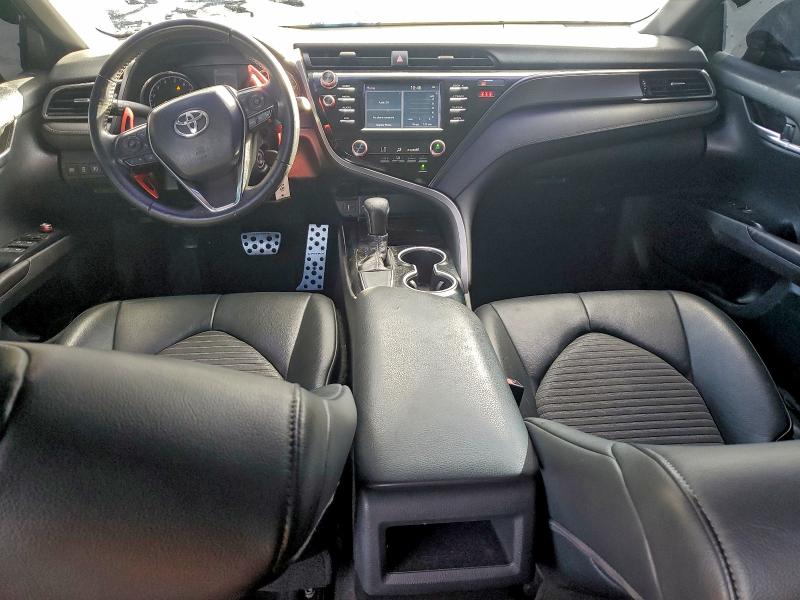 Продаж на аукціоні авто 2019 Toyota Camry L, vin: 4T1B11HK5KU290177, номер лоту: 97796015