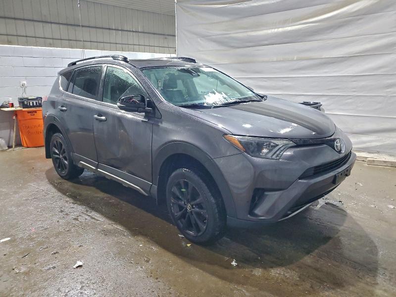 Продажа на аукционе авто 2018 Toyota Rav4, vin: 2T3RFREV7JW786942, номер лота: 97054905