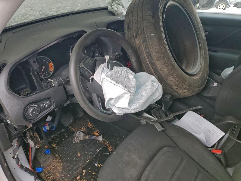 96474795 :رقم المزاد ، ZACNJDB10NPN90182 vin ، 2022 Jeep Renegade مزاد بيع