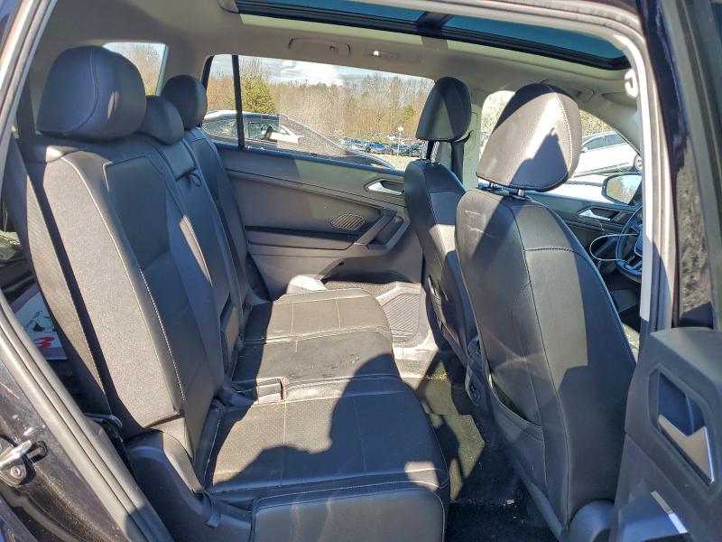 Продажа на аукционе авто 2020 Volkswagen Tiguan, vin: 3VV3B7AX1LM045396, номер лота: 95423385