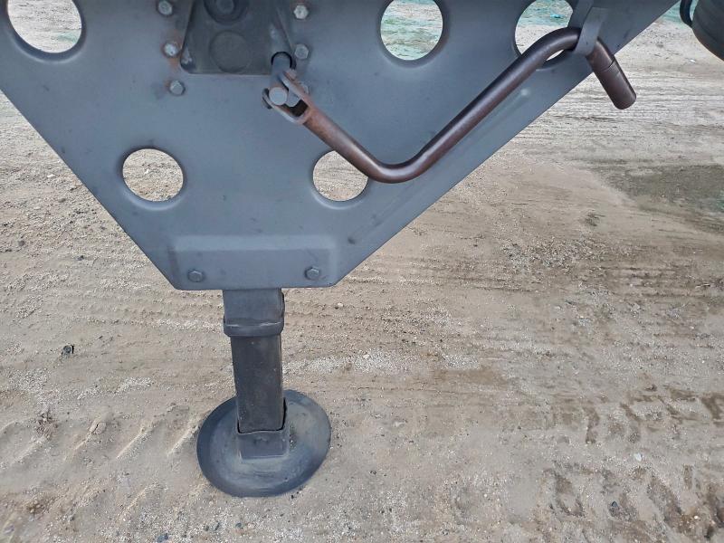 97947345 :رقم المزاد ، 1UYVS2533BP011312 vin ، 2011 Utility 53 Ft Dry مزاد بيع