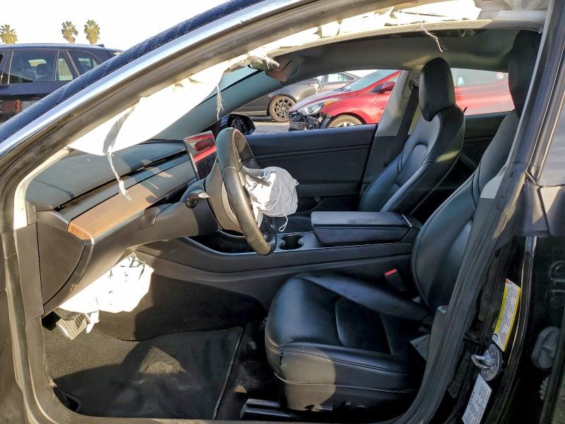 97795255 :رقم المزاد ، 5YJ3E1EB8KF196983 vin ، 2019 Tesla Model 3 مزاد بيع