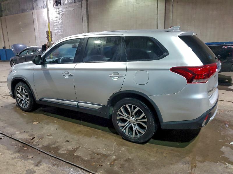 Продаж на аукціоні авто 2018 Mitsubishi Outlander, vin: JA4AD2A3XJZ052000, номер лоту: 51612326
