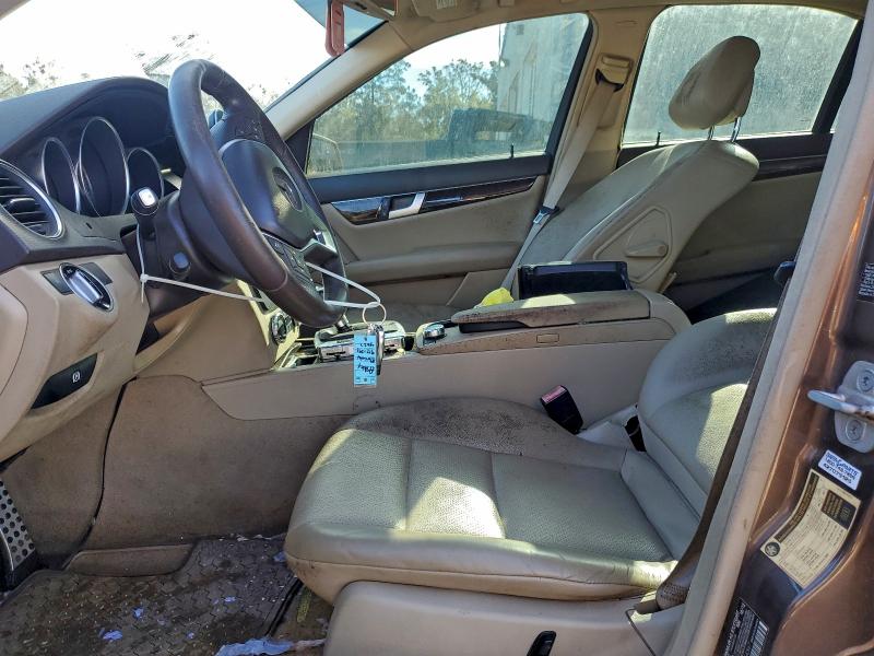2013 Mercedes-benz C მანქანა იყიდება აუქციონზე, vin: WDDGF4HB0DR264367, აუქციონის ნომერი: 96173885