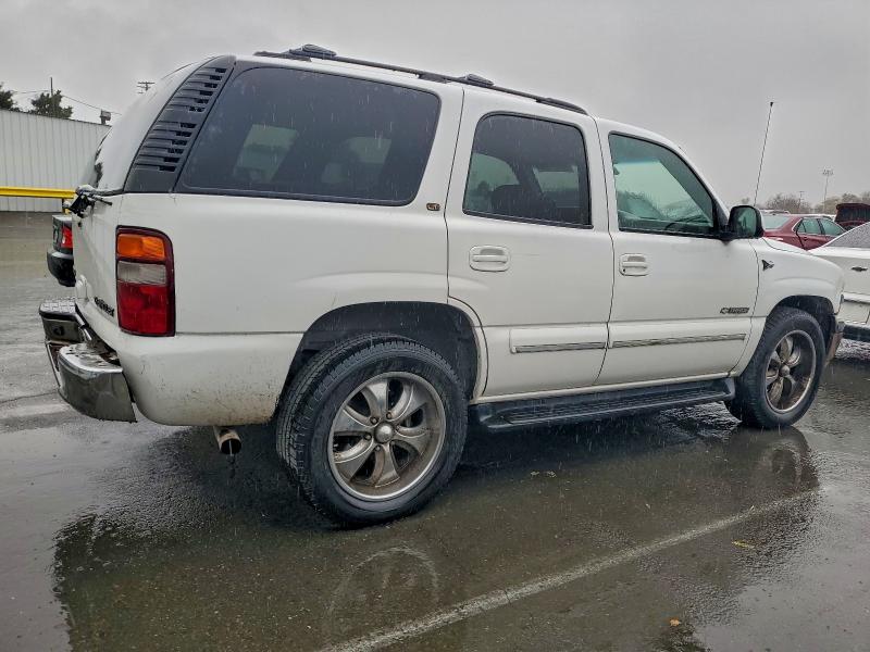 98631985 :رقم المزاد ، 1GNEC13Z92R235094 vin ، 2002 Chevrolet Tahoe مزاد بيع