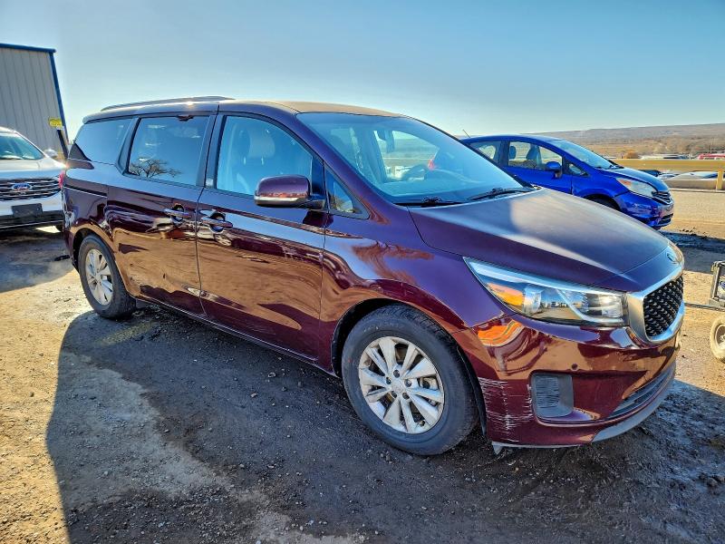 95724965 :رقم المزاد ، KNDMB5C19H6333383 vin ، 2017 Kia Sedona مزاد بيع