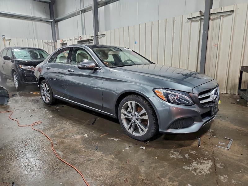 95952795 :رقم المزاد ، 55SWF4KB6HU206532 vin ، 2017 Mercedes-benz C مزاد بيع