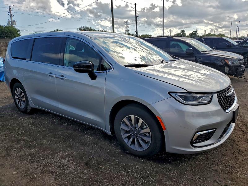 Продажа на аукционе авто 2024 Chrysler Pacifica H, vin: 2C4RC1S76RR141544, номер лота: 95756165