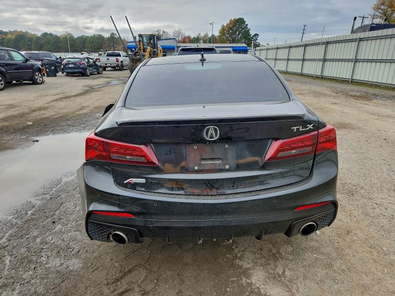 2018 Acura Tlx მანქანა იყიდება აუქციონზე, vin: 19UUB2F62JA010013, აუქციონის ნომერი: 97301475