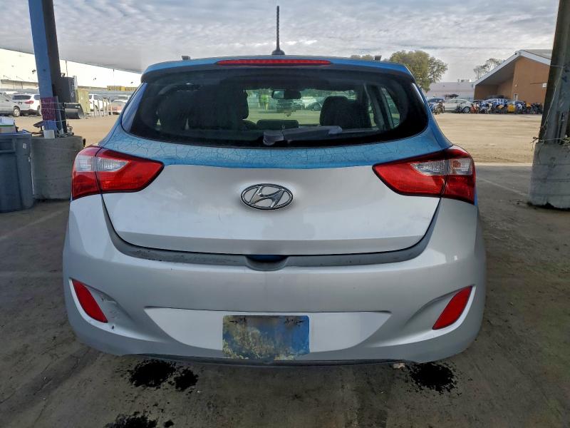 Продаж на аукціоні авто 2016 Hyundai Elantra Gt, vin: KMHD35LH0GU305455, номер лоту: 97375025
