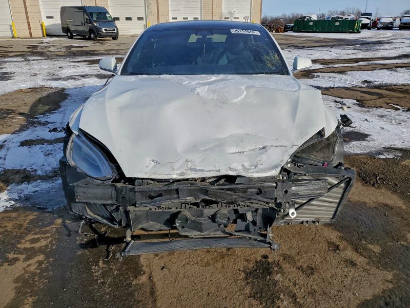 Продажа на аукционе авто 2021 Tesla Model S, vin: 5YJSA1E2XMF422838, номер лота: 96114865