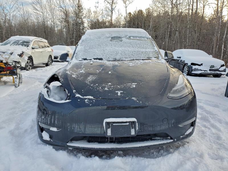 2025 Tesla Model Y მანქანა იყიდება აუქციონზე, vin: 7SAYGDEE7SF275673, აუქციონის ნომერი: 95616915