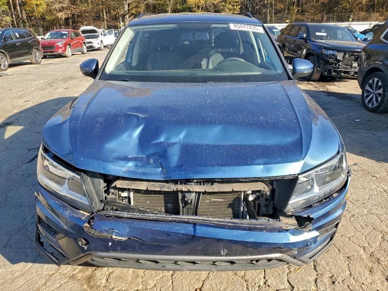 Продажа на аукционе авто 2018 Volkswagen Tiguan, vin: 3VV1B7AX6JM011684, номер лота: 49262596