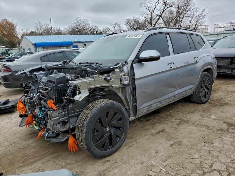 94303045 :رقم المزاد ، 1V2KR2CA9RC521808 vin ، 2024 Volkswagen Atlas مزاد بيع