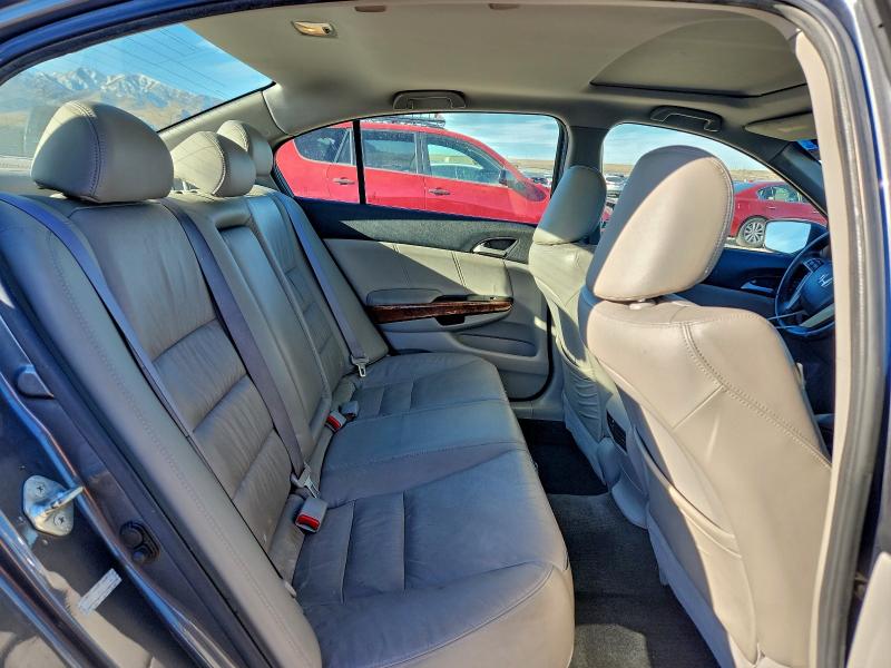 97112205 :رقم المزاد ، 1HGCP3F86BA004396 vin ، 2011 Honda Accord مزاد بيع