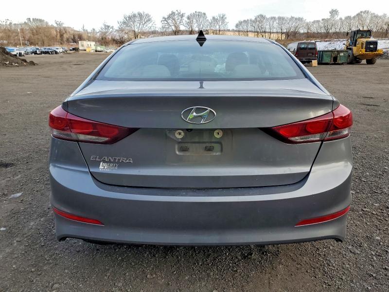 95109215 :رقم المزاد ، 5NPD84LF7JH384512 vin ، 2018 Hyundai Elantra مزاد بيع