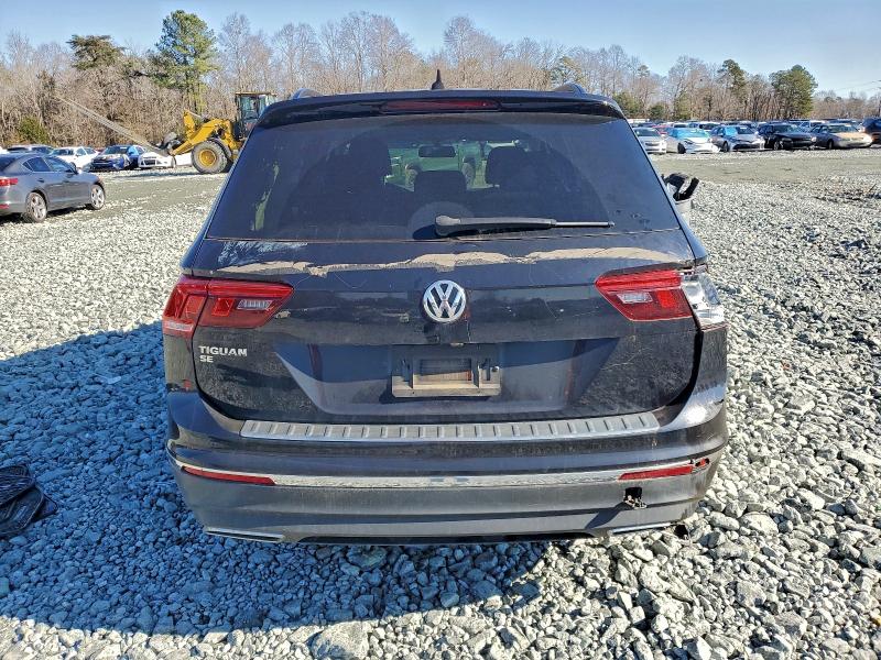 Продажа на аукционе авто 2020 Volkswagen Tiguan, vin: 3VV3B7AX1LM045396, номер лота: 95423385