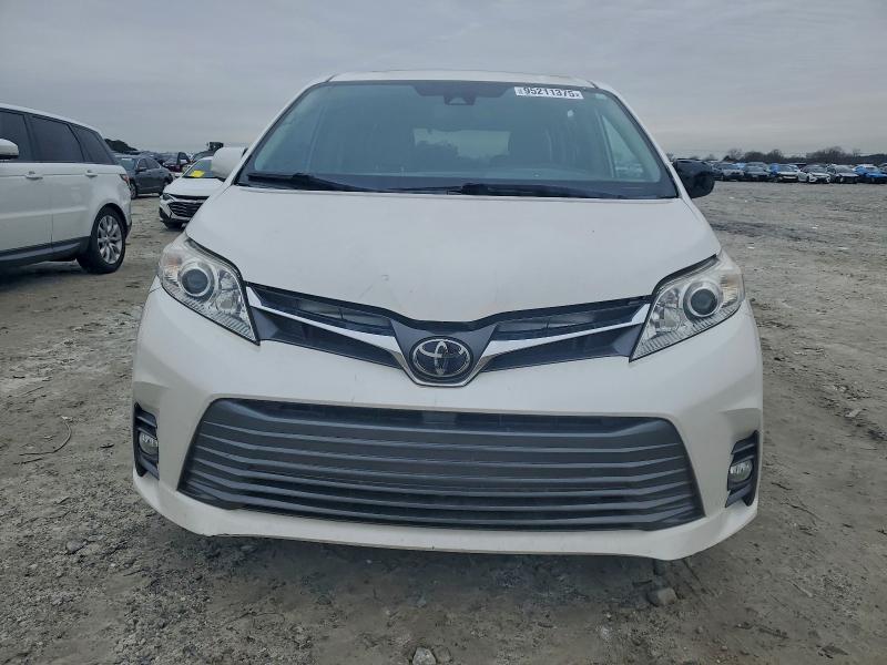 Продажа на аукционе авто 2019 Toyota Sienna Xle, vin: 5TDDZ3DC9KS226292, номер лота: 95211375