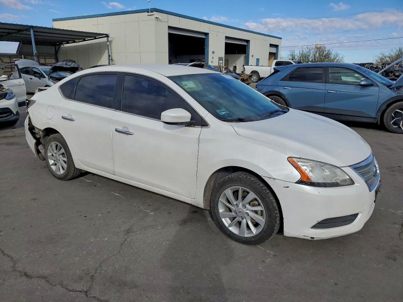 Продажа на аукционе авто 2015 Nissan Sentra, vin: 3N1AB7AD0FL617826, номер лота: 93044985