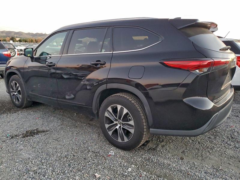 96613385 :رقم المزاد ، 5TDHZRAH0MS039109 vin ، 2021 Toyota Highlander مزاد بيع