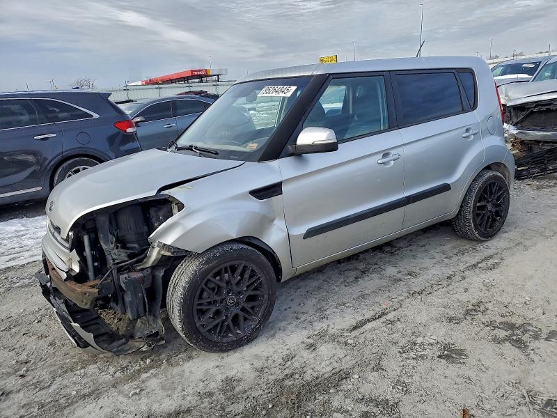 95264845 :رقم المزاد ، KNDJT2A60D7585394 vin ، 2013 Kia Soul مزاد بيع