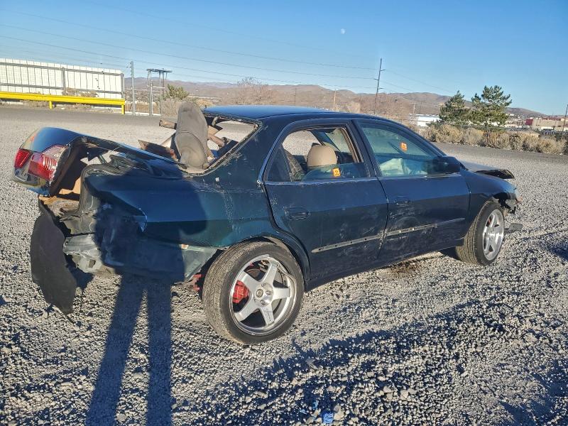 2000 Honda Accord მანქანა იყიდება აუქციონზე, vin: 1HGCG1652YA099557, აუქციონის ნომერი: 95198555