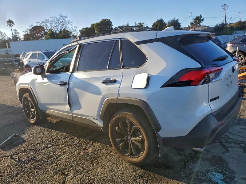 Продажа на аукционе авто 2024 Toyota Rav4, vin: JTMB6RFV6RJ056840, номер лота: 97613635